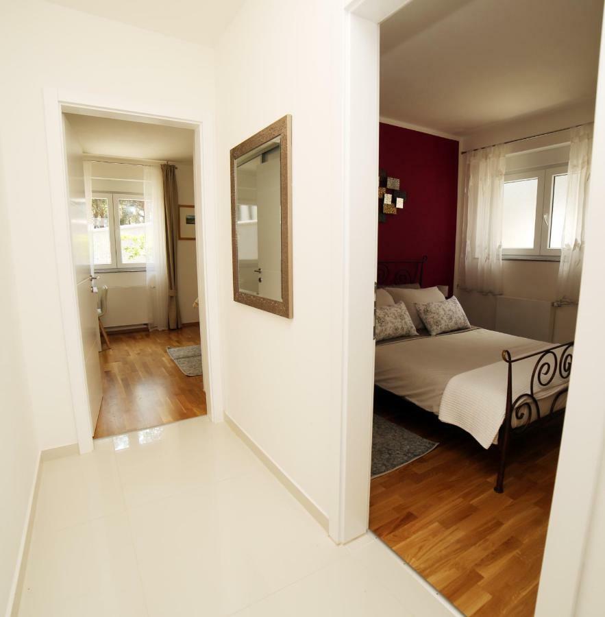 Apartman Nebo Pula Exterior foto