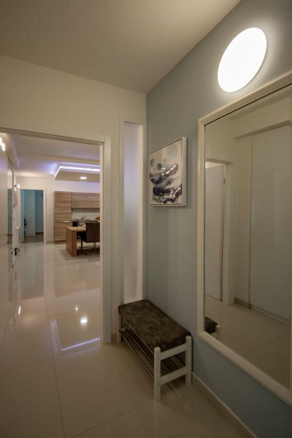Apartman Nebo Pula Exterior foto